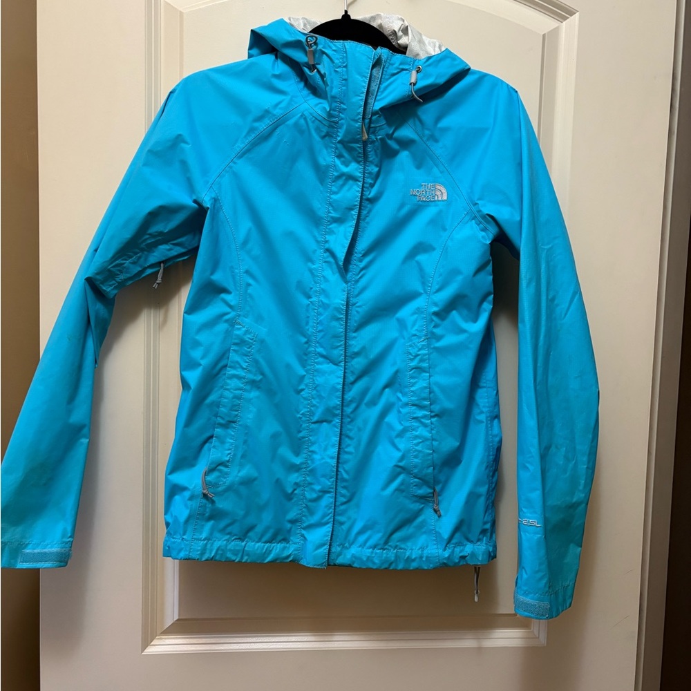 The North Face Women's Vibrant Blue windbreaker Jacket